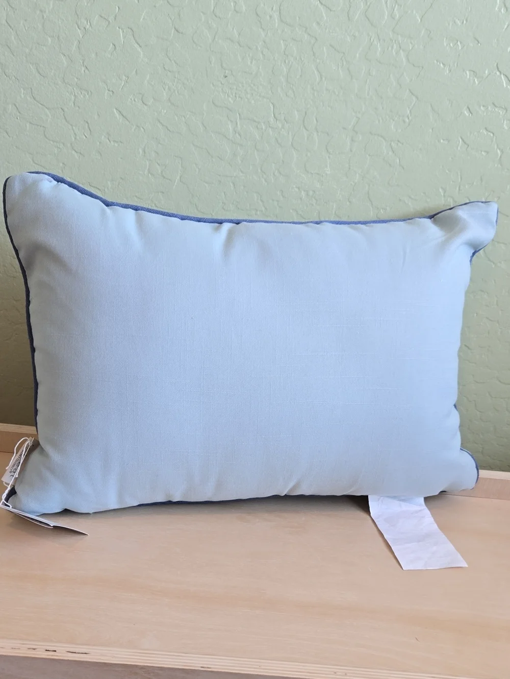 Lacrosse Embroidered Pillow with Blue Trim NEW 14x20in